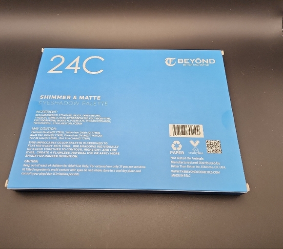 Beyond 24 Color Shimmer Matte Eyeshadow Palette NIB - Picture 2 of 4